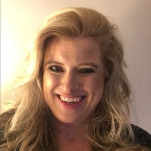 Meet your Posher, Stacie